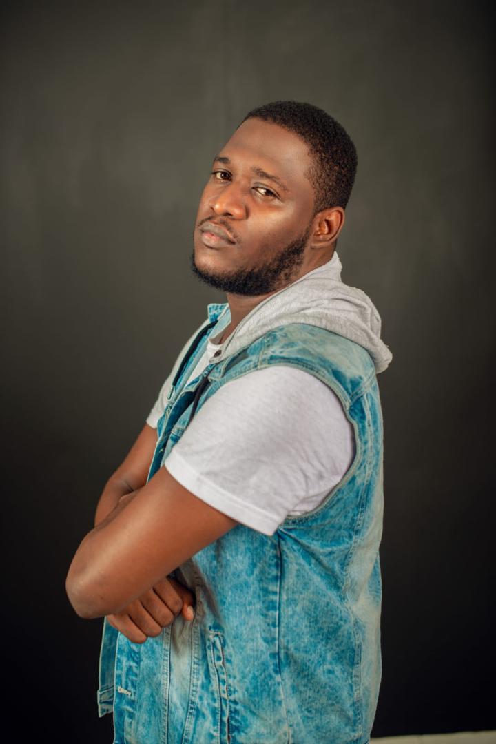 D-fi, Picasso geto a